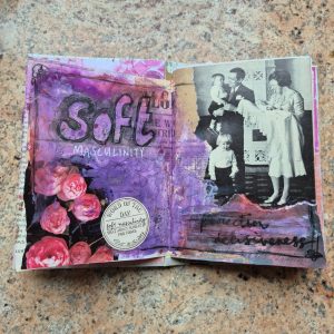Art journal pagina met collage, mixed media en vintage foto's
